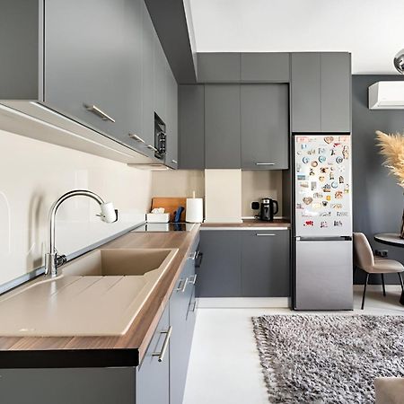 Elegant, Modern & Spacious Apartment In Thessaloniki With Balcony Exteriér fotografie