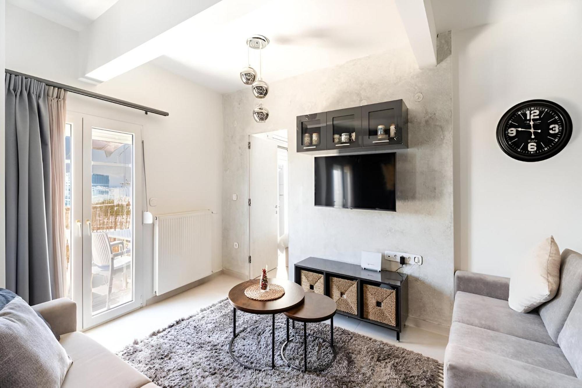 Elegant, Modern & Spacious Apartment In Thessaloniki With Balcony Exteriér fotografie